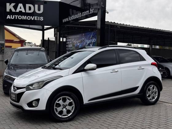 HYUNDAI HB20X 1.6 16V STYLE FLEX 4P AUTOMÁTICO HYUNDAI HB20X 1.6 16V STYLE FLEX 4P AUTOMÁTICO